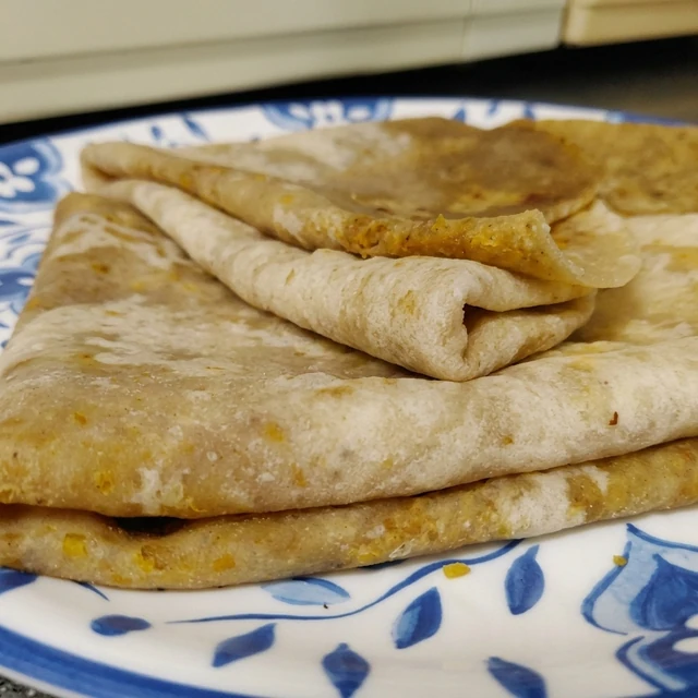 Dhalpurie roti – Trinidadian dhalpurie roti with curry filling at Caribbean Stove PickUp, London, Ontario